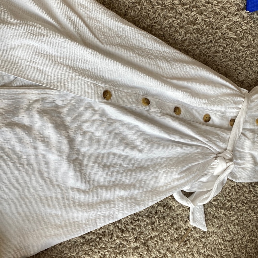 White button down long/mid length dress. 1X